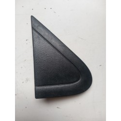 Sivupeilin muovi oikea